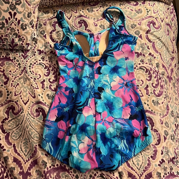 NWOT Maxine of Hollywood Shirred Front Girl Leg One Piece Swimsuit Size 12 - Picture 2 of 8